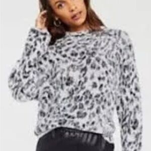 Ann Taylor preowned fuzzy leopard soft crewneck sweater XS black and white